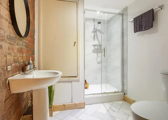 Broadgate Penthouse Apartment *