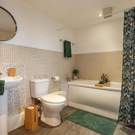 Broadgate Penthouse Apartment *